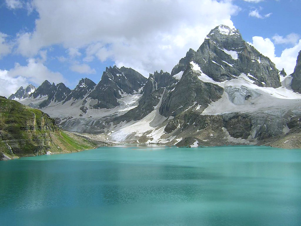 Alpine Lakes Trek 